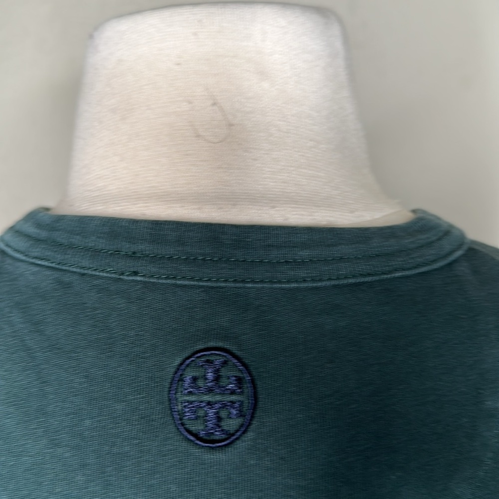 NWOT Tory Burch Apple T Shirt Green Size XS Quiet Luxury Classic New York City - Picture 7 of 9